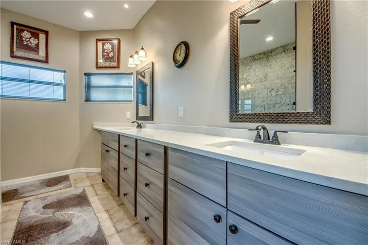 2804 Ne 3rd Ave, Cape Coral, Florida 33909