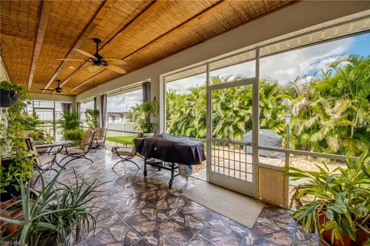 2804 Ne 3rd Ave, Cape Coral, Florida 33909
