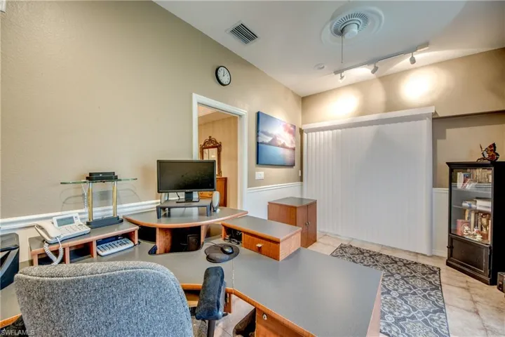 2804 Ne 3rd Ave, Cape Coral, Florida 33909