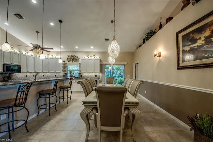2804 Ne 3rd Ave, Cape Coral, Florida 33909