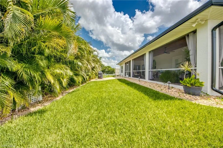 2804 Ne 3rd Ave, Cape Coral, Florida 33909