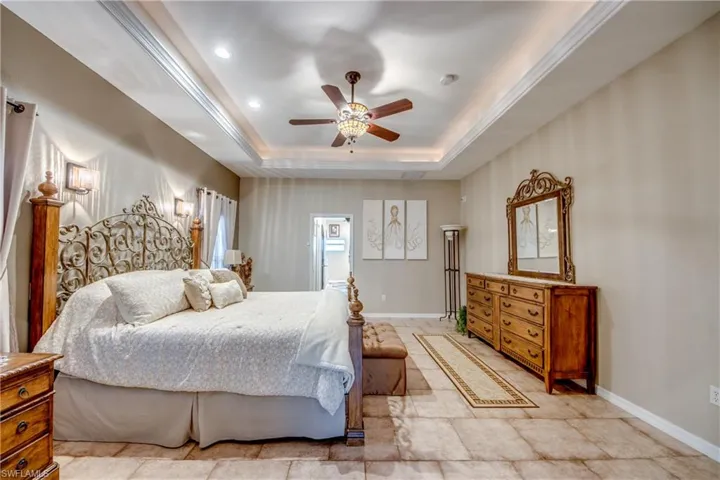 2804 Ne 3rd Ave, Cape Coral, Florida 33909