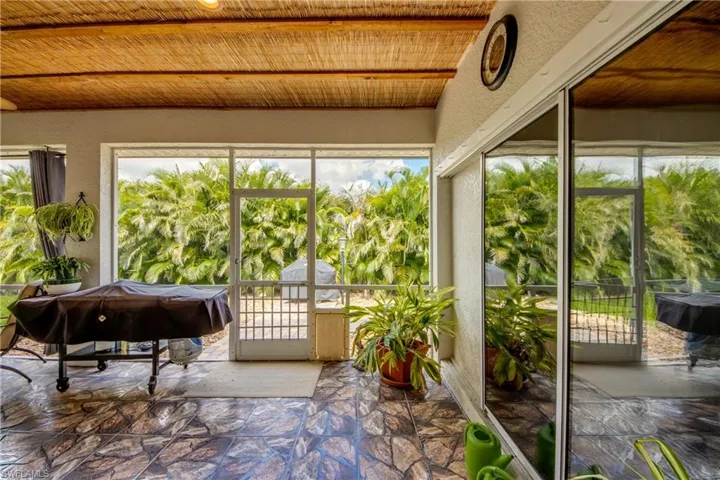 2804 Ne 3rd Ave, Cape Coral, Florida 33909