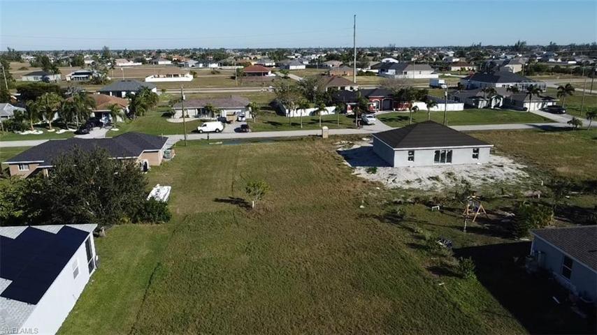 1520 NW 24th PL, CAPE CORAL FL 33993
