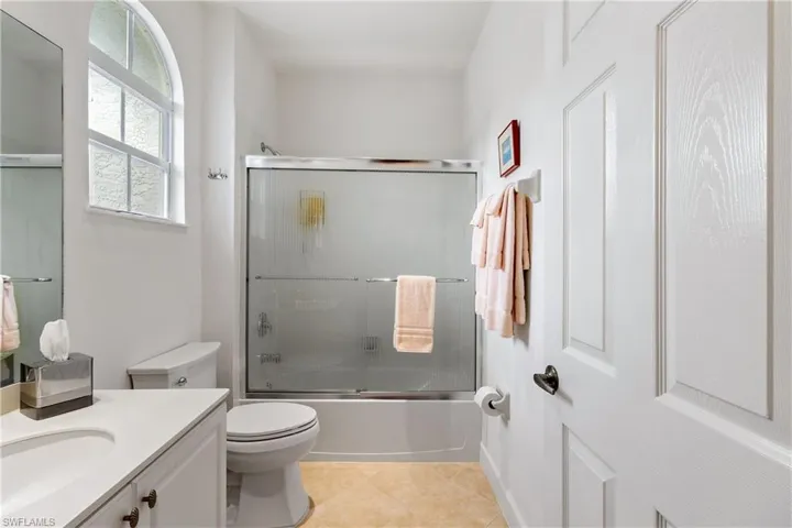 14807  Sterling Oaks  DR, Naples, FL 34110