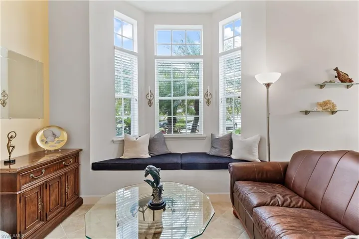 14807  Sterling Oaks  DR, Naples, FL 34110