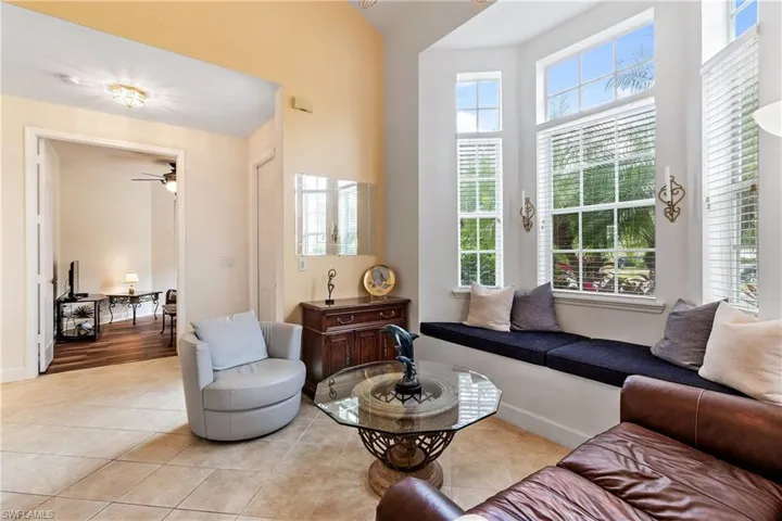 14807  Sterling Oaks  DR, Naples, FL 34110