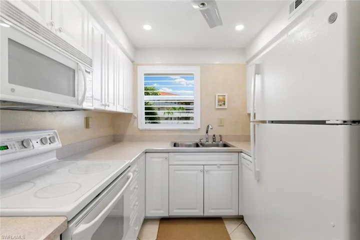 East Facing Kitchen Window, LED Lights