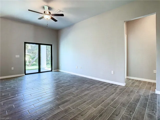 3215  41st W ST, Lehigh Acres, FL 33971