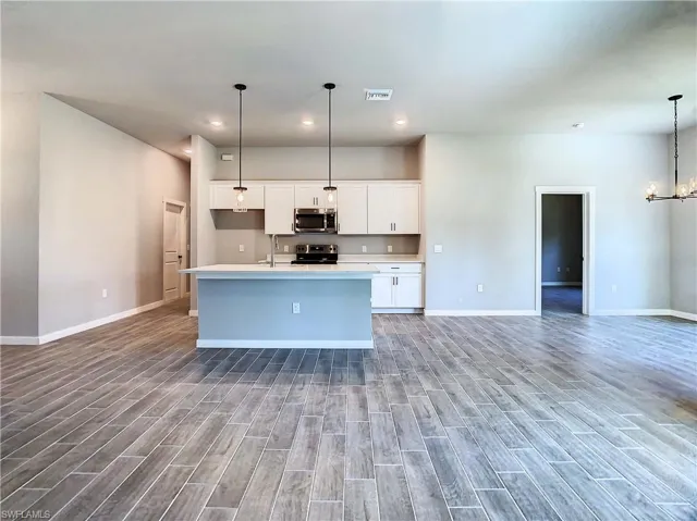 3215  41st W ST, Lehigh Acres, FL 33971
