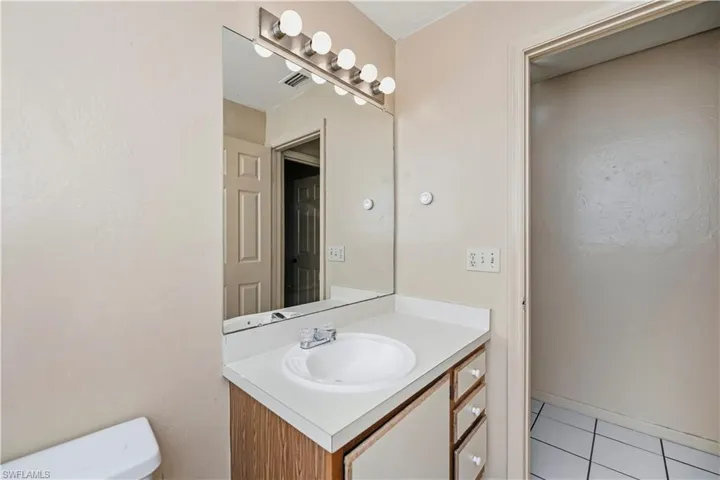 2622 Guest Bathroom