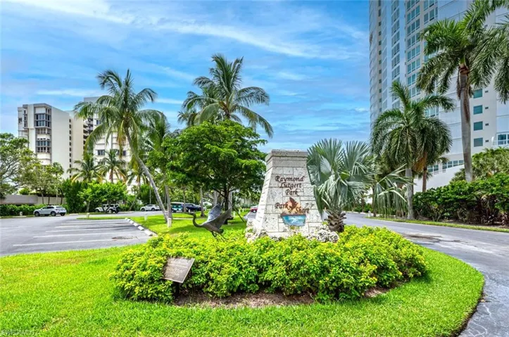 OPTIONAL MEMBERSHIP TO PARK SHORE PARK ON GULF OF MEXICO. - SUCH A NICE ADVANTAGE.  WITH A PARKING LOT.