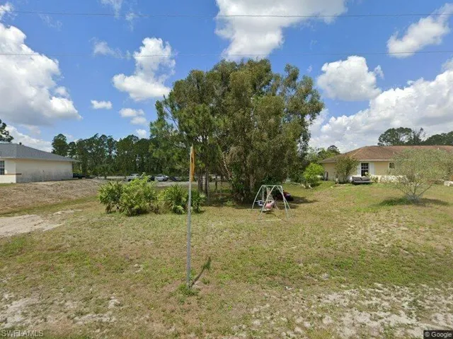 1020 Pine Cove Dr, Lehigh Acres Fl 33974