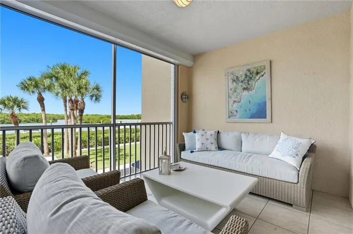 Exceptional Views from the Lanai - Day and Night!