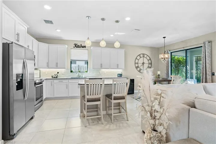 2077 Hamlin St, Naples, Florida 34120