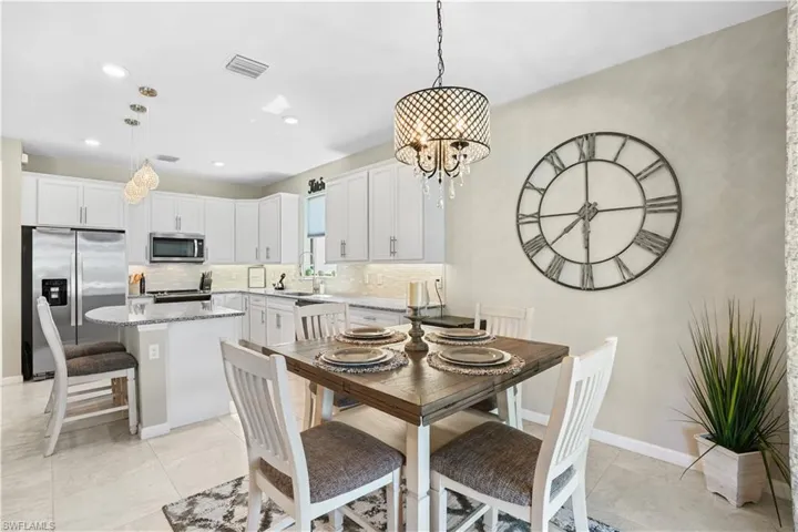 2077 Hamlin St, Naples, Florida 34120
