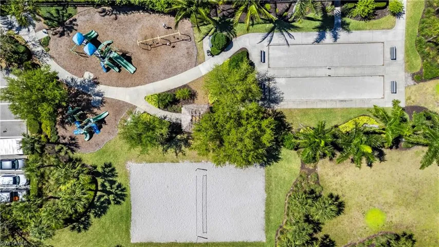 2077 Hamlin St, Naples, Florida 34120