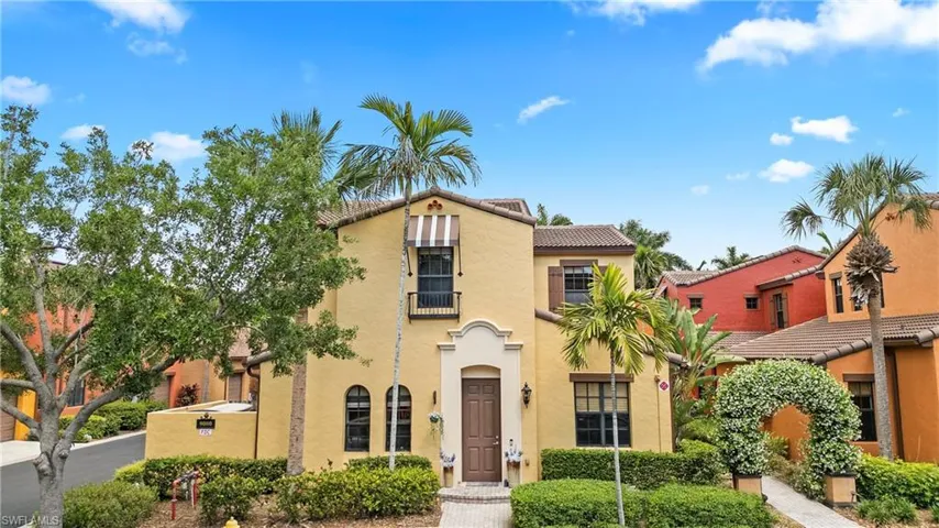 9080 Chula Vista St 10401, Naples, Florida 34113