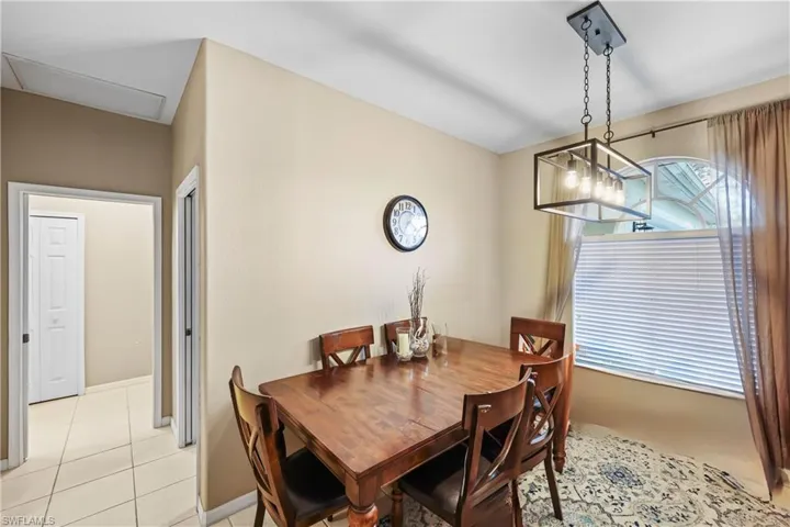 3924 Ruxton RD, NAPLES FL 34116