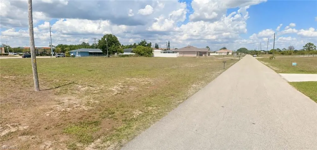 1627 Ne 23rd Ter, Cape Coral, Florida 33909