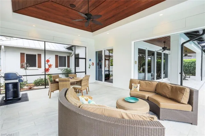 4127 Belair Ln, Naples, Florida 34103