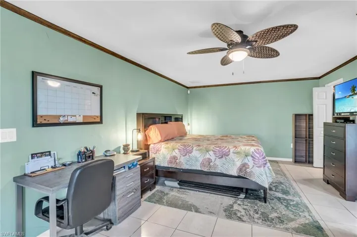 1138  Mobley E ST, Lehigh Acres, FL 33974