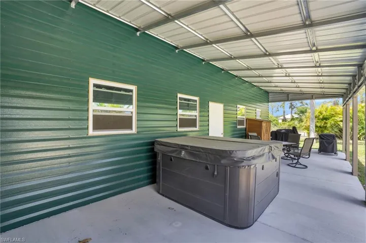 1138  Mobley E ST, Lehigh Acres, FL 33974