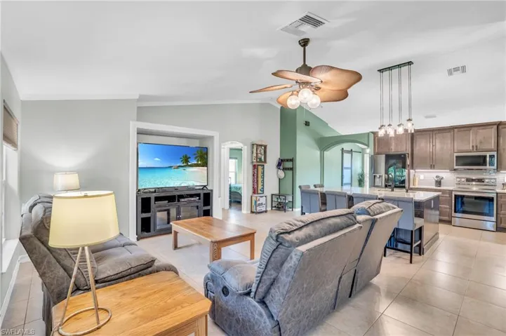 1138  Mobley E ST, Lehigh Acres, FL 33974