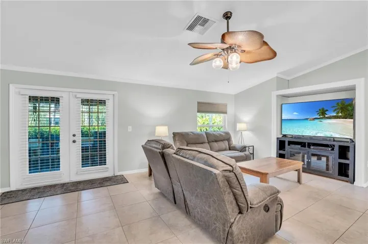 1138  Mobley E ST, Lehigh Acres, FL 33974
