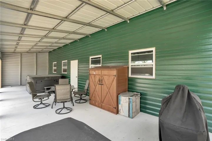 1138  Mobley E ST, Lehigh Acres, FL 33974