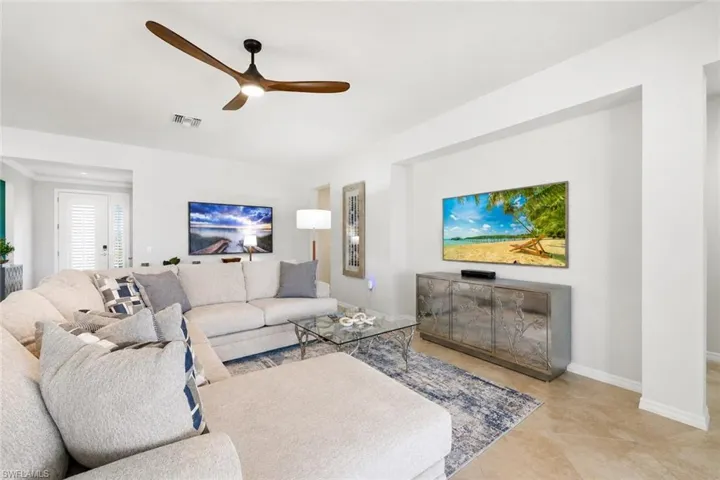 8628 Palermo Ct, Naples, Florida 34114