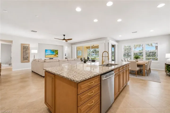 8628 Palermo Ct, Naples, Florida 34114