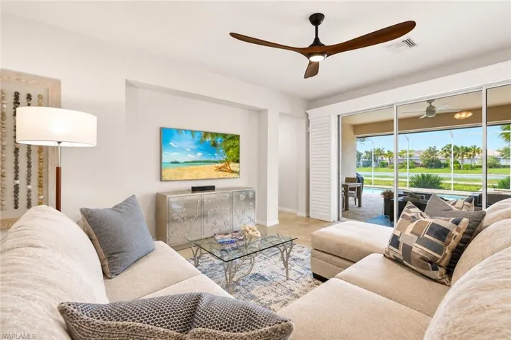 8628 Palermo Ct, Naples, Florida 34114