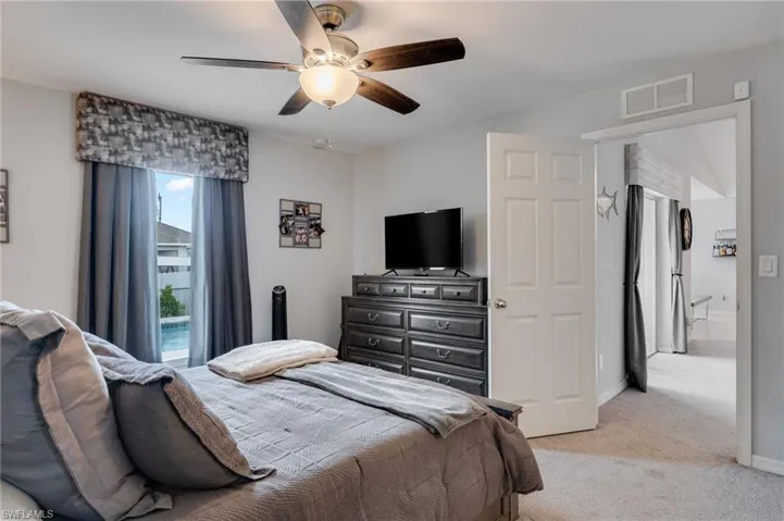 2426 Nw 20th Ave, Cape Coral, Florida 33993