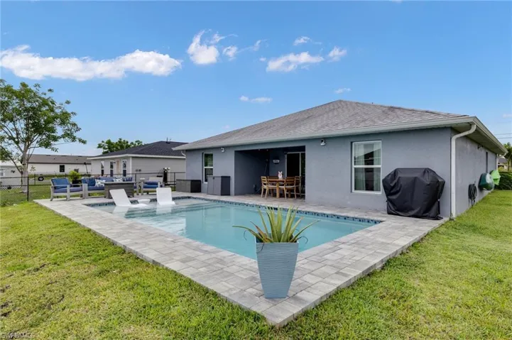 2426 Nw 20th Ave, Cape Coral, Florida 33993