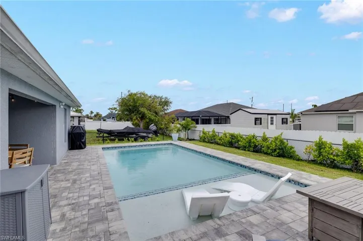 2426 Nw 20th Ave, Cape Coral, Florida 33993