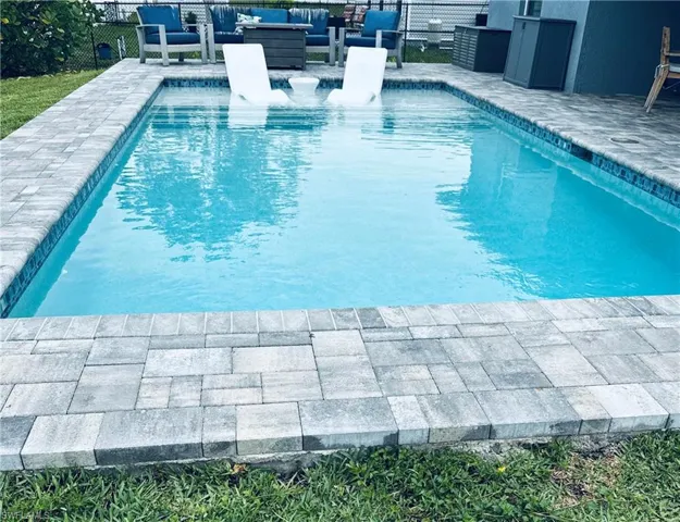 2426 Nw 20th Ave, Cape Coral, Florida 33993