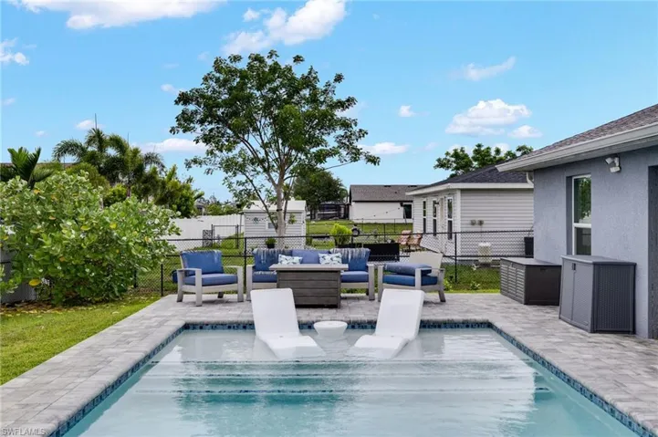 2426 Nw 20th Ave, Cape Coral, Florida 33993