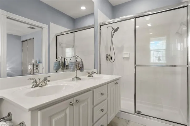 Master Bath #1 Upstairs Walk-In Shower