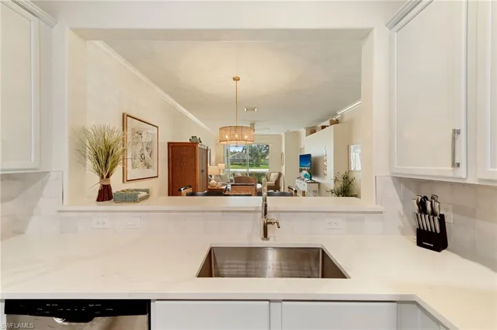 14536 Grapevine Dr, Naples, Florida 34114