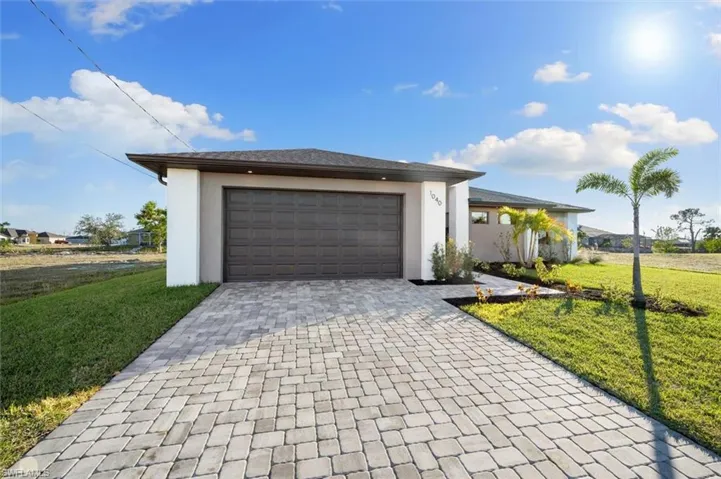 1040 Sw 1st St, Cape Coral Fl 33991