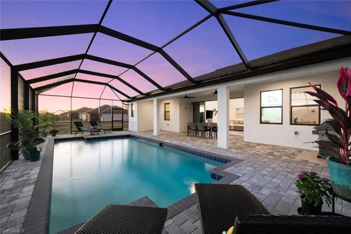 1040 Sw 1st St, Cape Coral Fl 33991