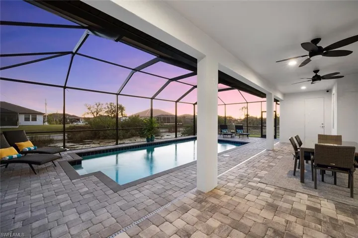 1040 Sw 1st St, Cape Coral Fl 33991