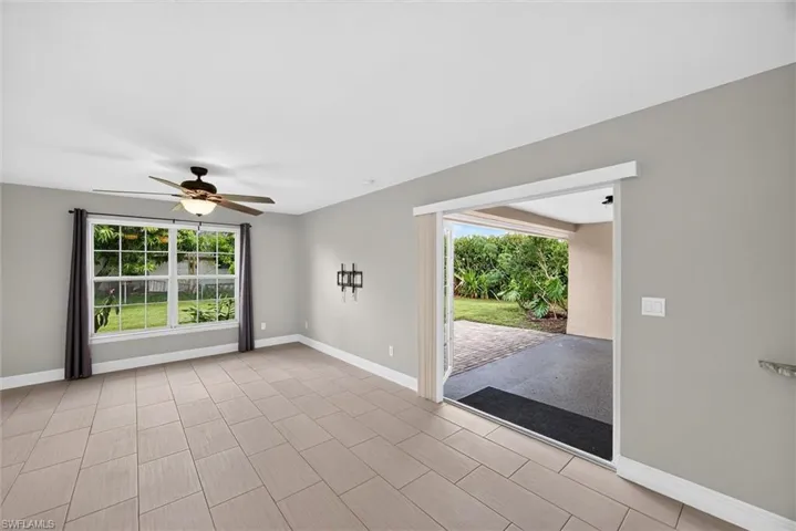 305 Se 27th Ter, Cape Coral, Florida 33904