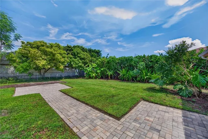305 Se 27th Ter, Cape Coral, Florida 33904