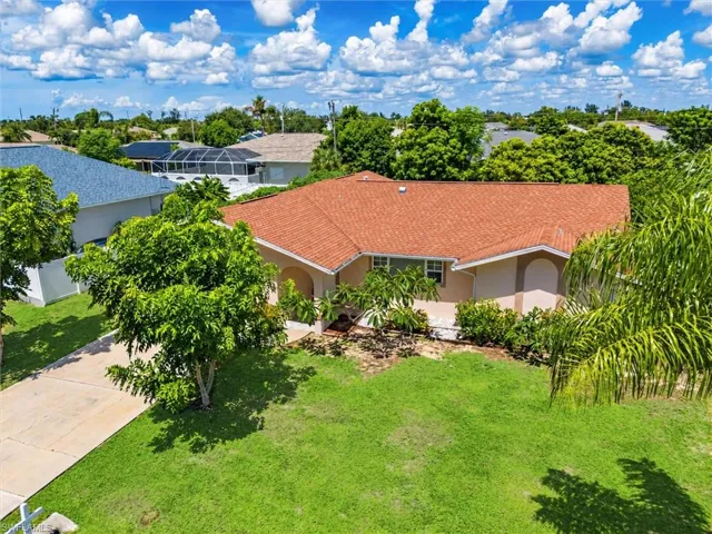 305 Se 27th Ter, Cape Coral, Florida 33904