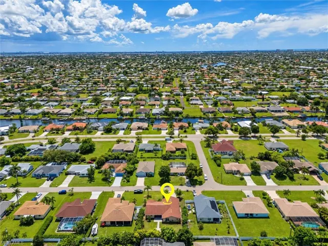 305 Se 27th Ter, Cape Coral, Florida 33904
