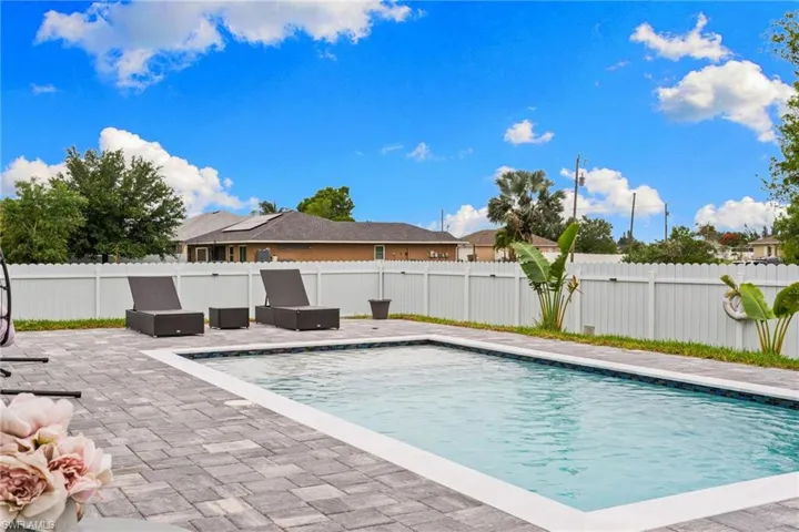 2715 7th St, Cape Coral, Florida 33993
