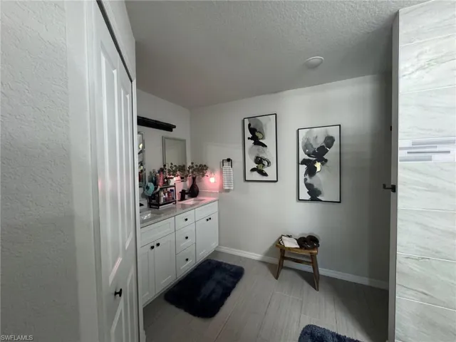 2715 7th St, Cape Coral, Florida 33993