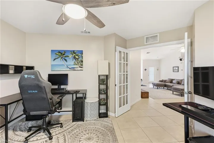 4301 NE 9th  PL, Cape Coral, FL 33909